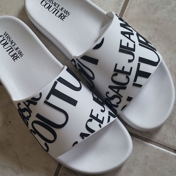 Versace MEN'S SUMMER LOGO POOL SLIDES NEW 10 WHITE AND BLACK - Picture 1 of 4